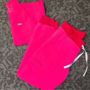 FIGS WOMEN’S SCRUBS